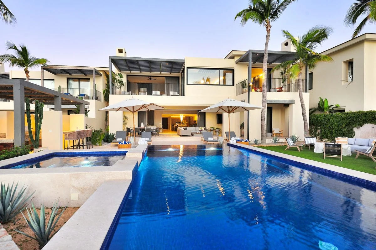 Hacienda Beach Club Villas